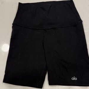 ALO Yoga Women's Black Bike Shorts